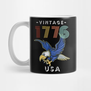 classic eagle flying with red white and blue colors Vintage 1776 USA Mug